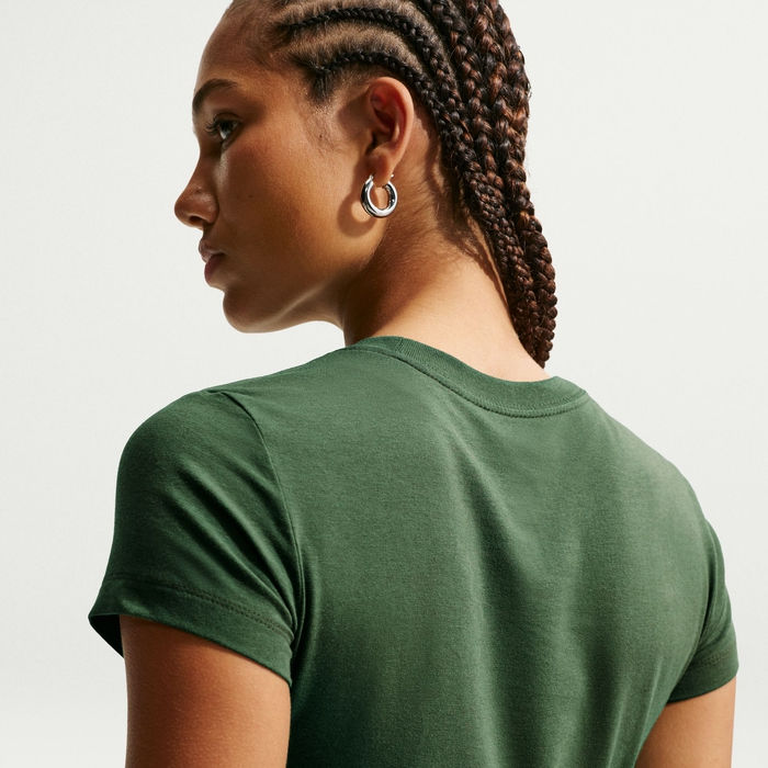 الصورة المصغرة: Nike Sportswear Chill Knit Women's T-shirt