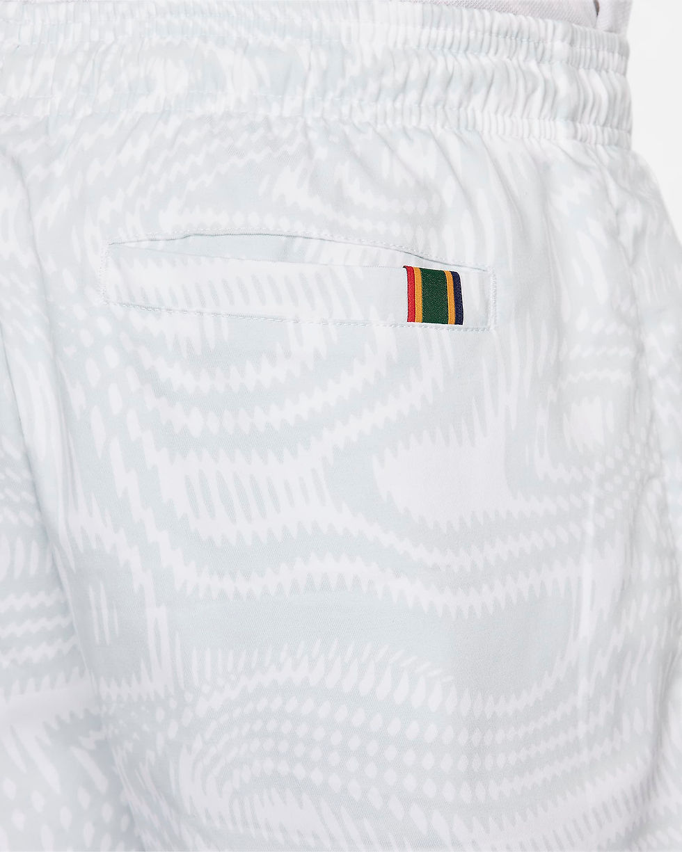 Thumbnail: NikeCourt Heritage Men's 6" Dri-FIT Tennis Shorts
