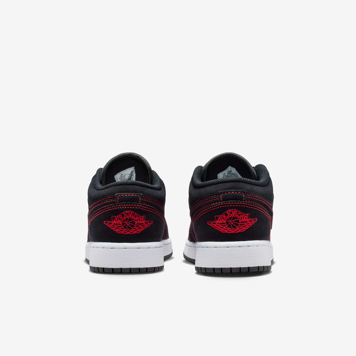 الصورة المصغرة: Air Jordan 1 Low Older Kids' Shoes