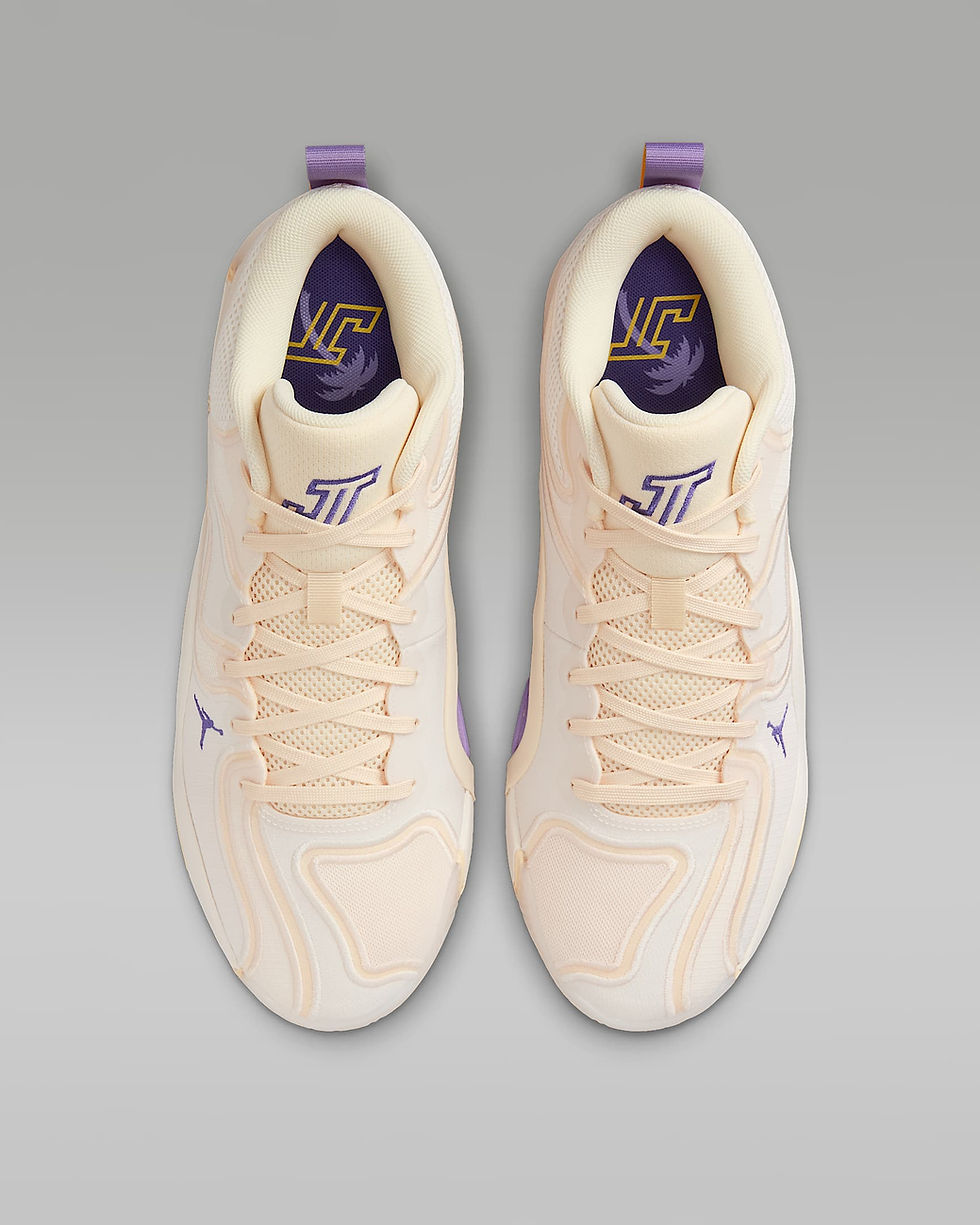 Thumbnail: Tatum 3 Basketball Shoes
