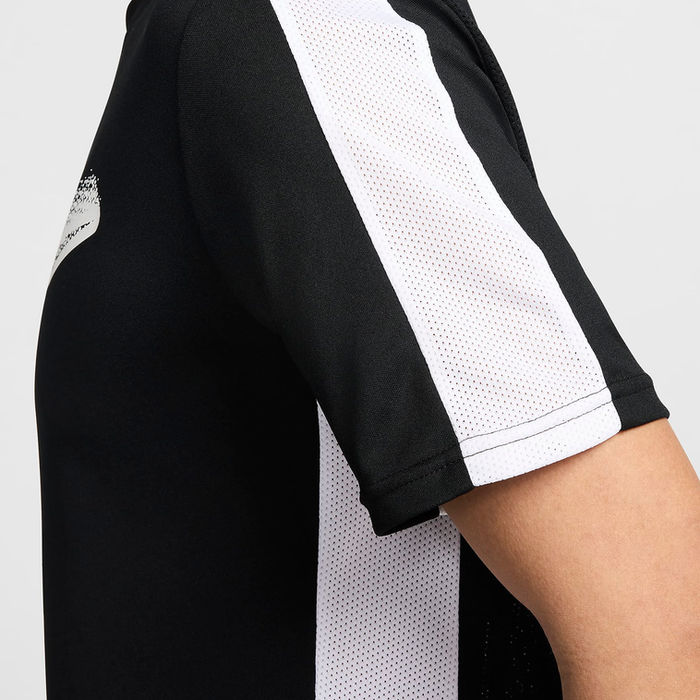 الصورة المصغرة: Nike Academy Men's Dri-FIT Short-Sleeve Soccer Top