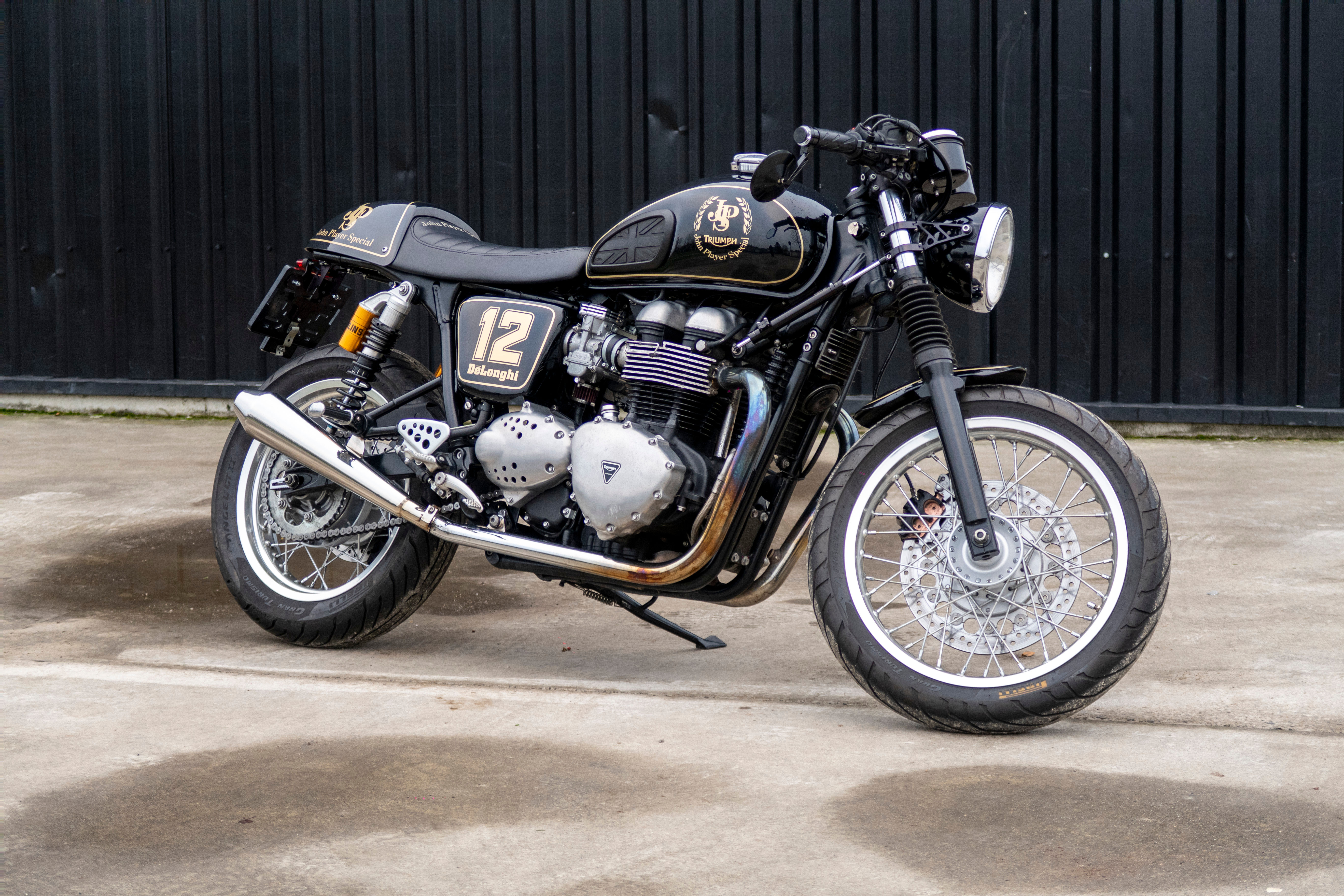 Triumph Thruxton 900 John Player Special 2014 / 9.177KM