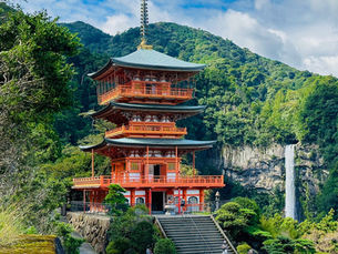 Living Inside the Postcard