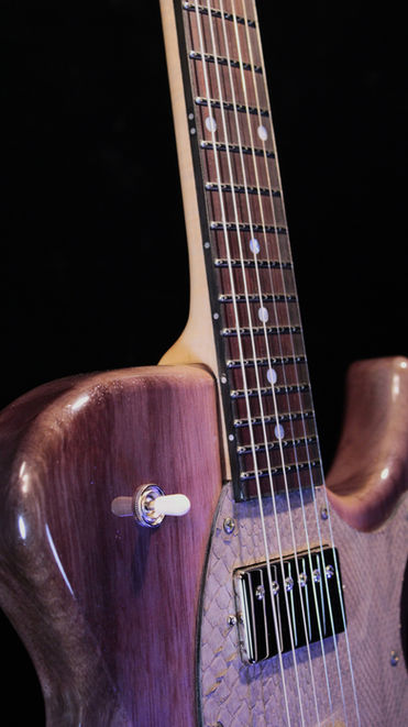 KR 22 Smoked Lavender front close up