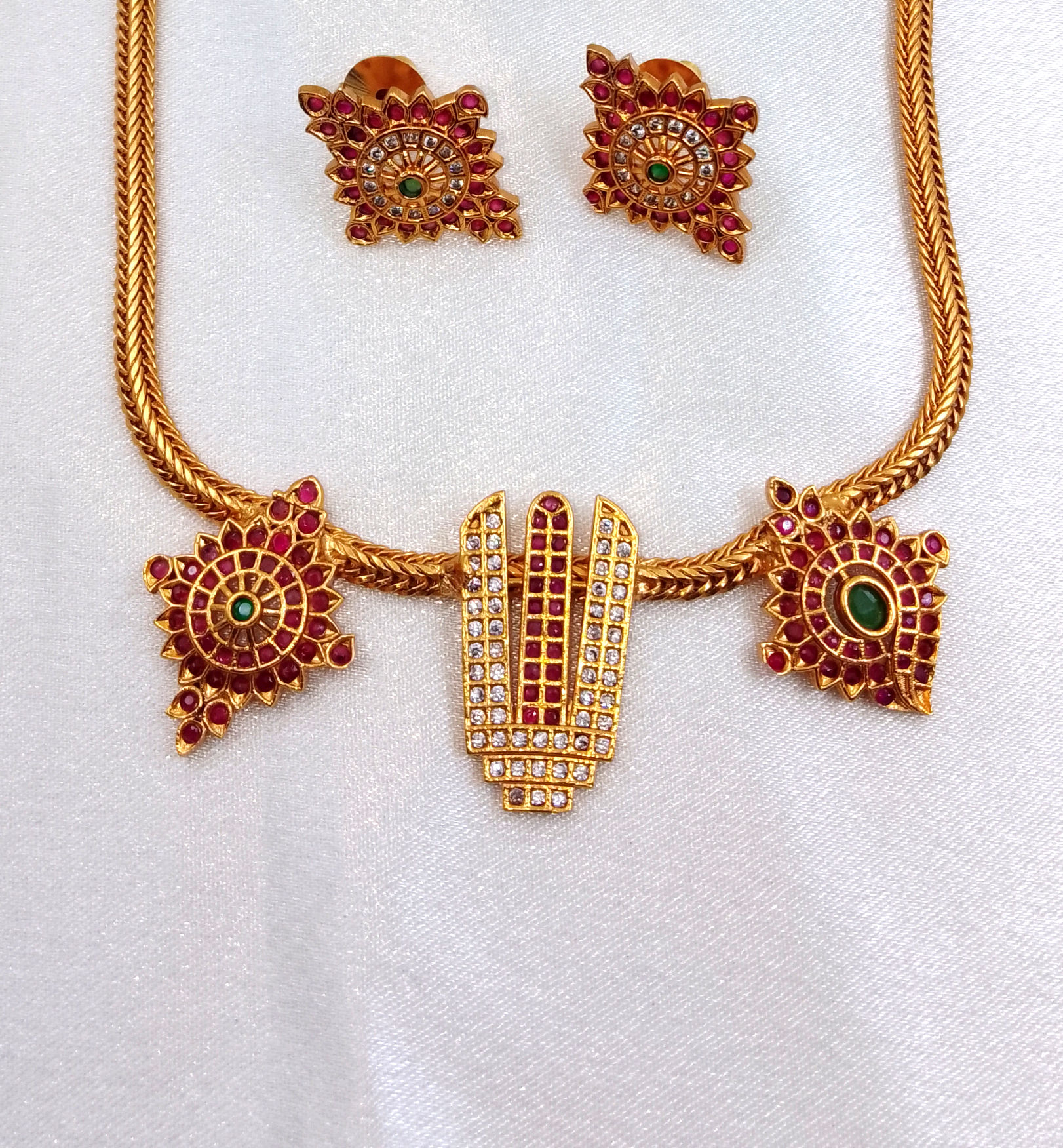 Namam Sangu chakkaram Matt Necklace