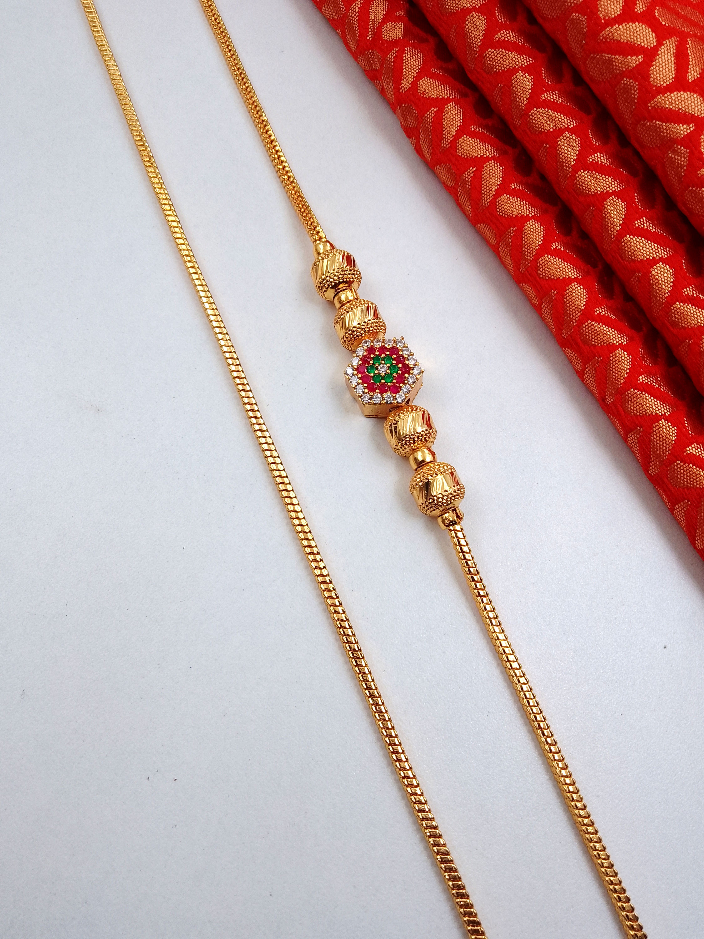 Hexagon Mugappu Chain