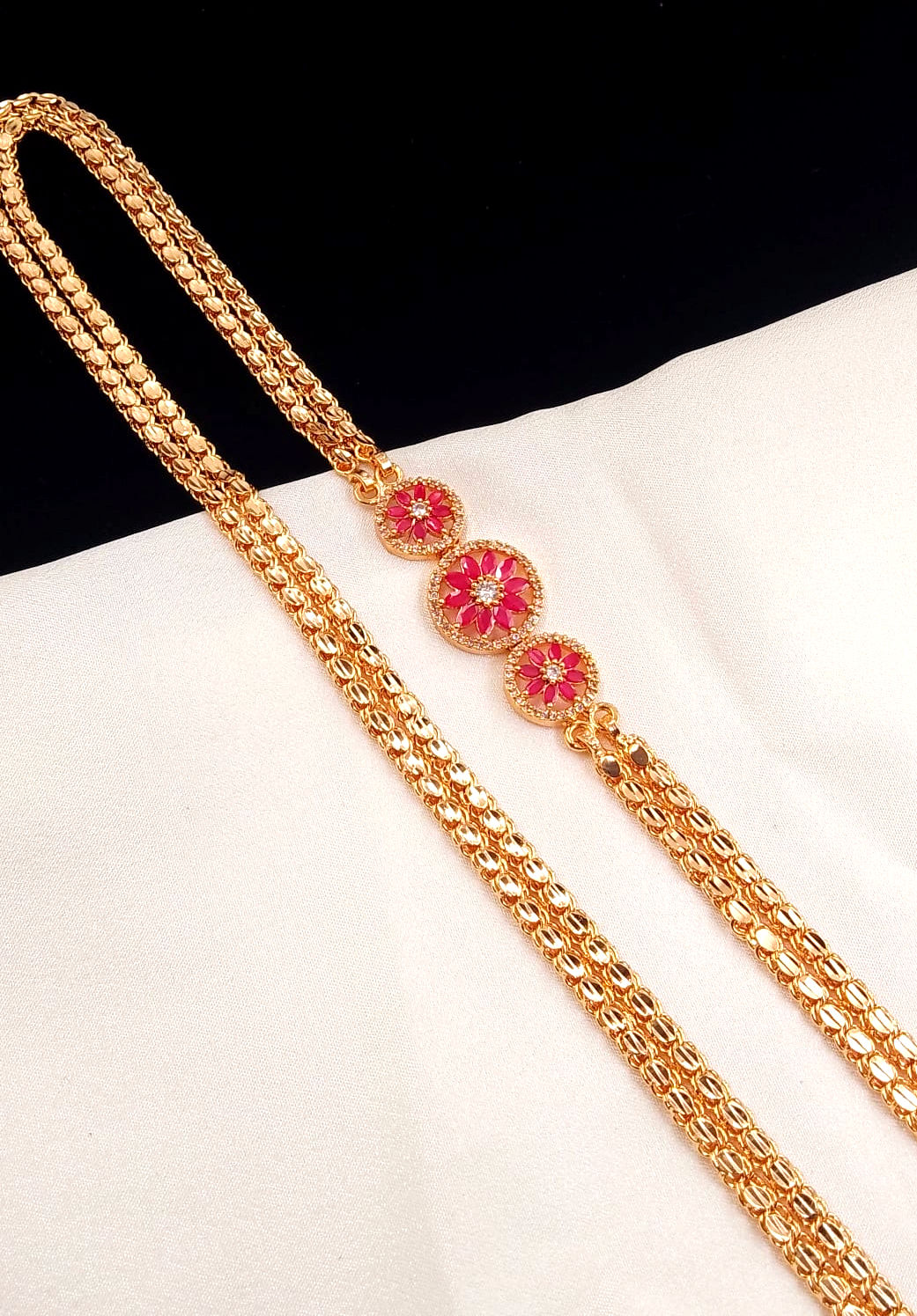 Double Line Tricircle Mugappu Chain
