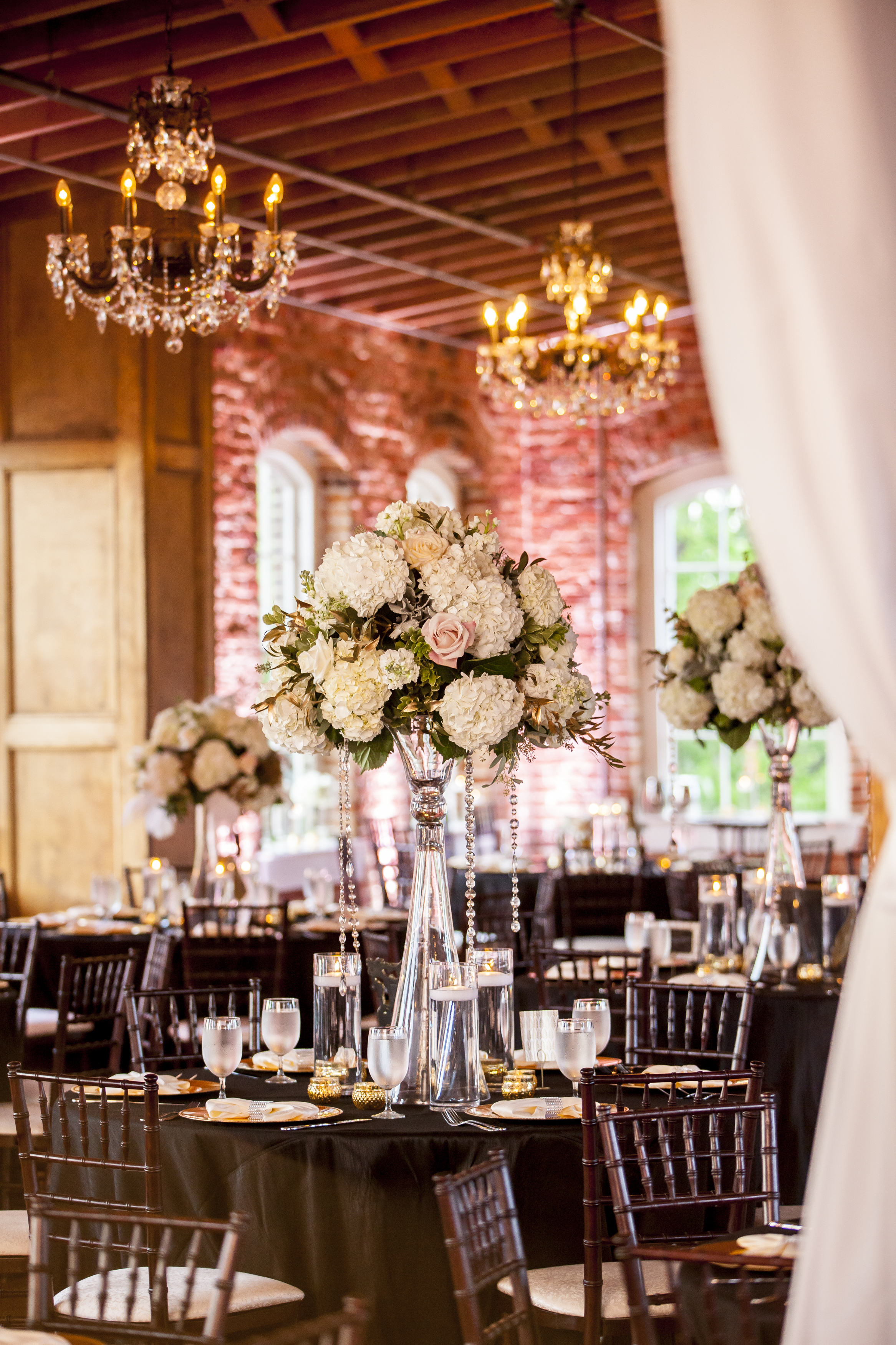 Melrose Knitting Mill Wedding - Chris and Jennifer - 00552