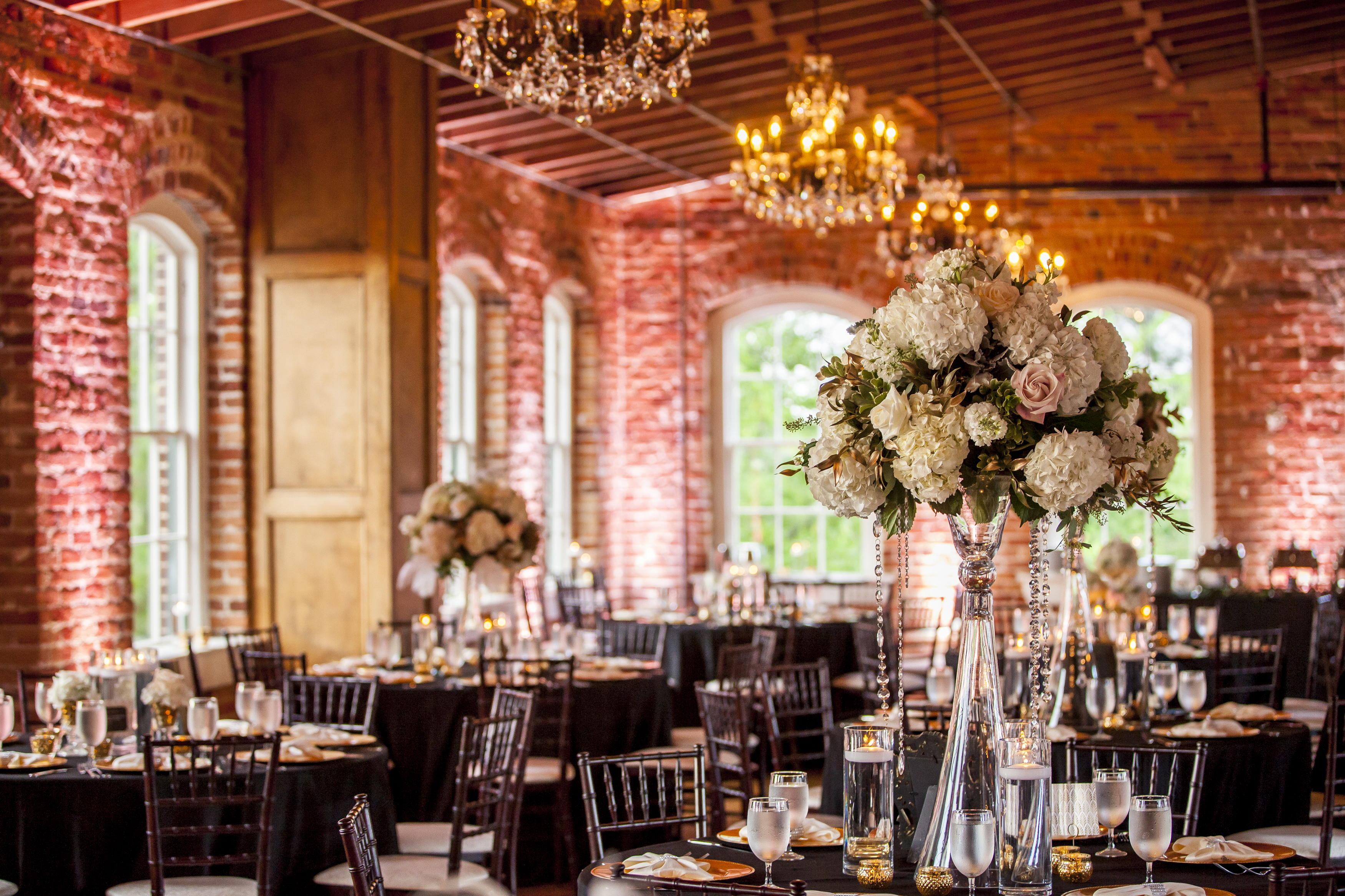 Melrose Knitting Mill Wedding - Chris and Jennifer - 00547