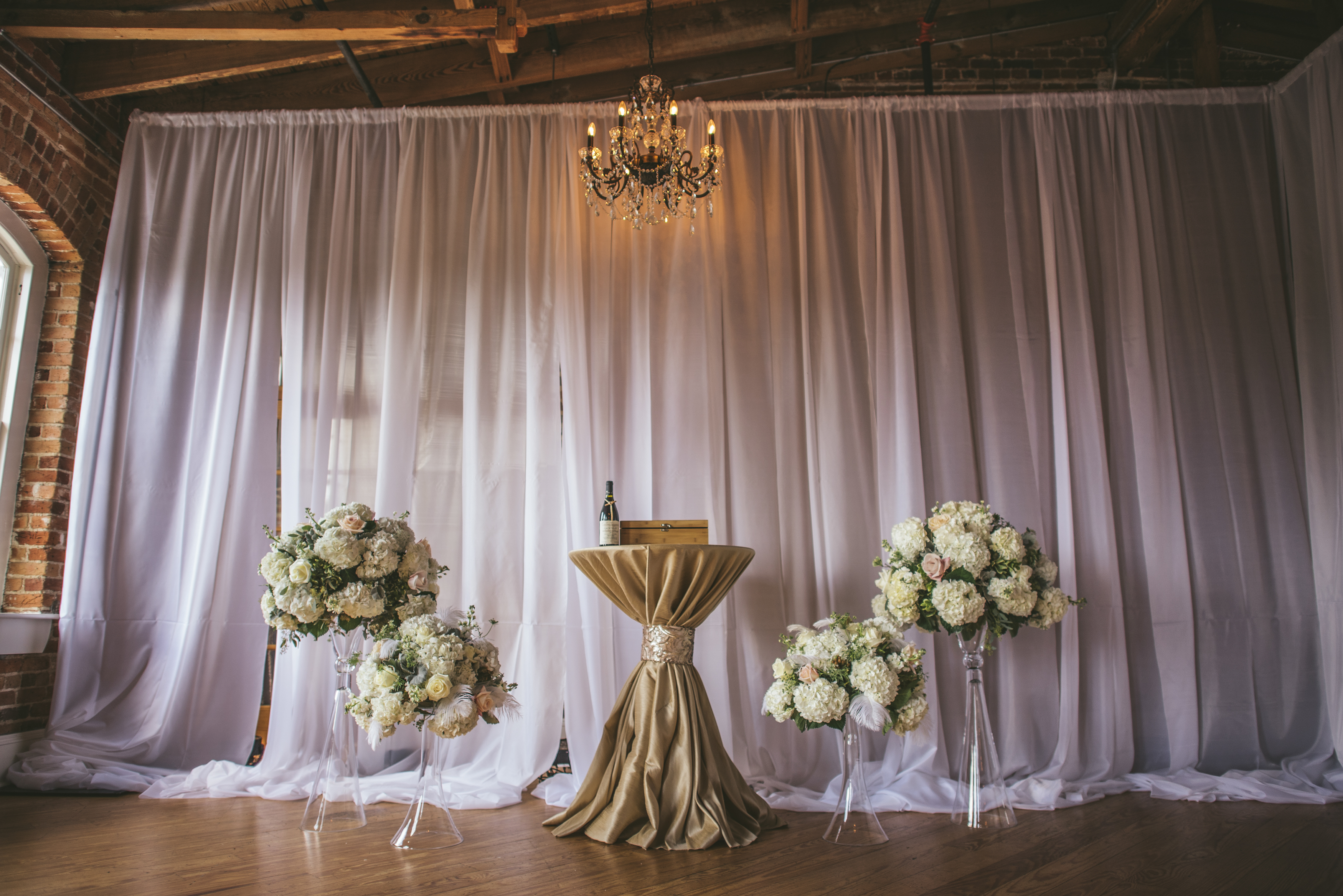 Melrose Knitting Mill Wedding - Chris and Jennifer - 00273