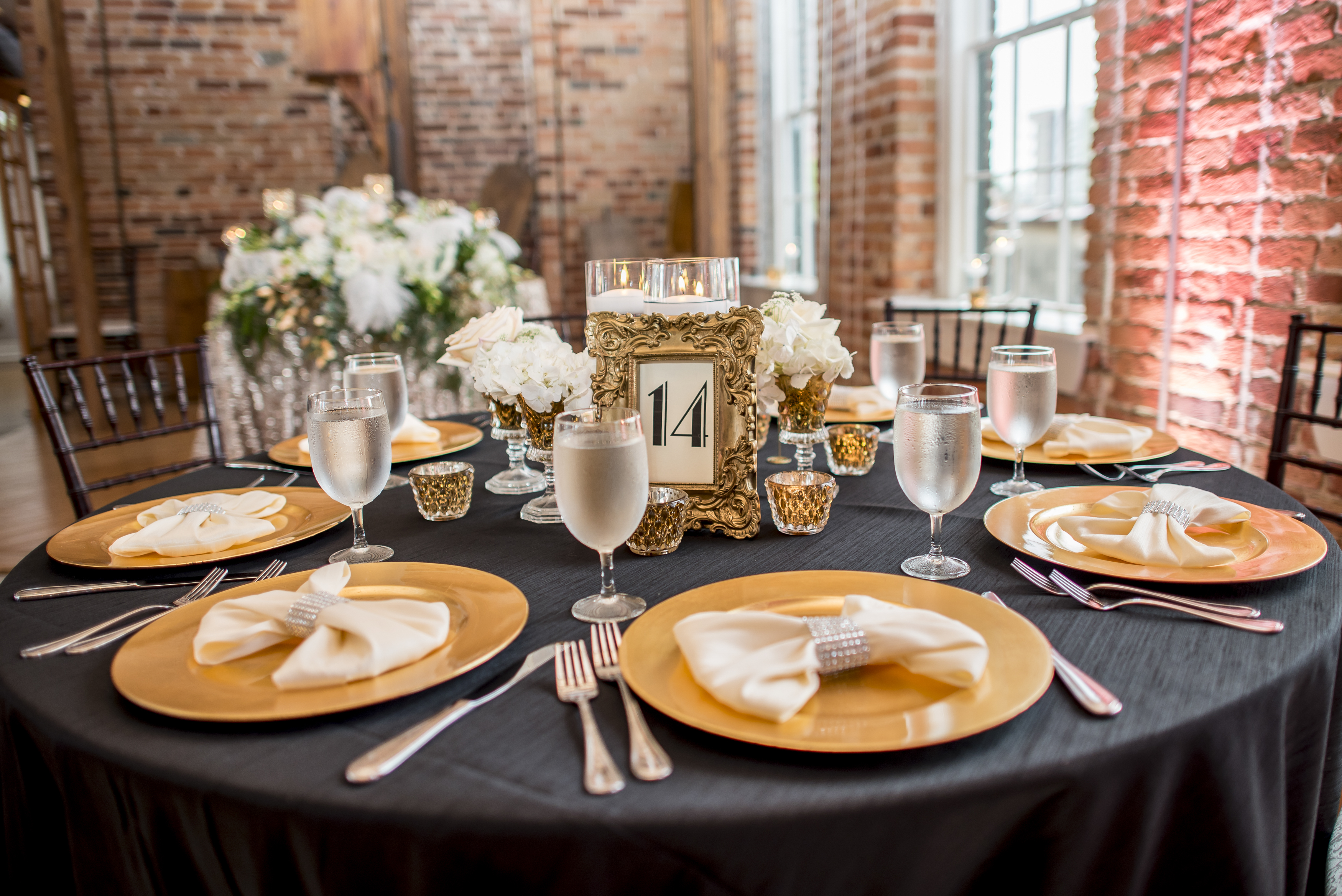 Melrose Knitting Mill Wedding - Chris and Jennifer - 00548