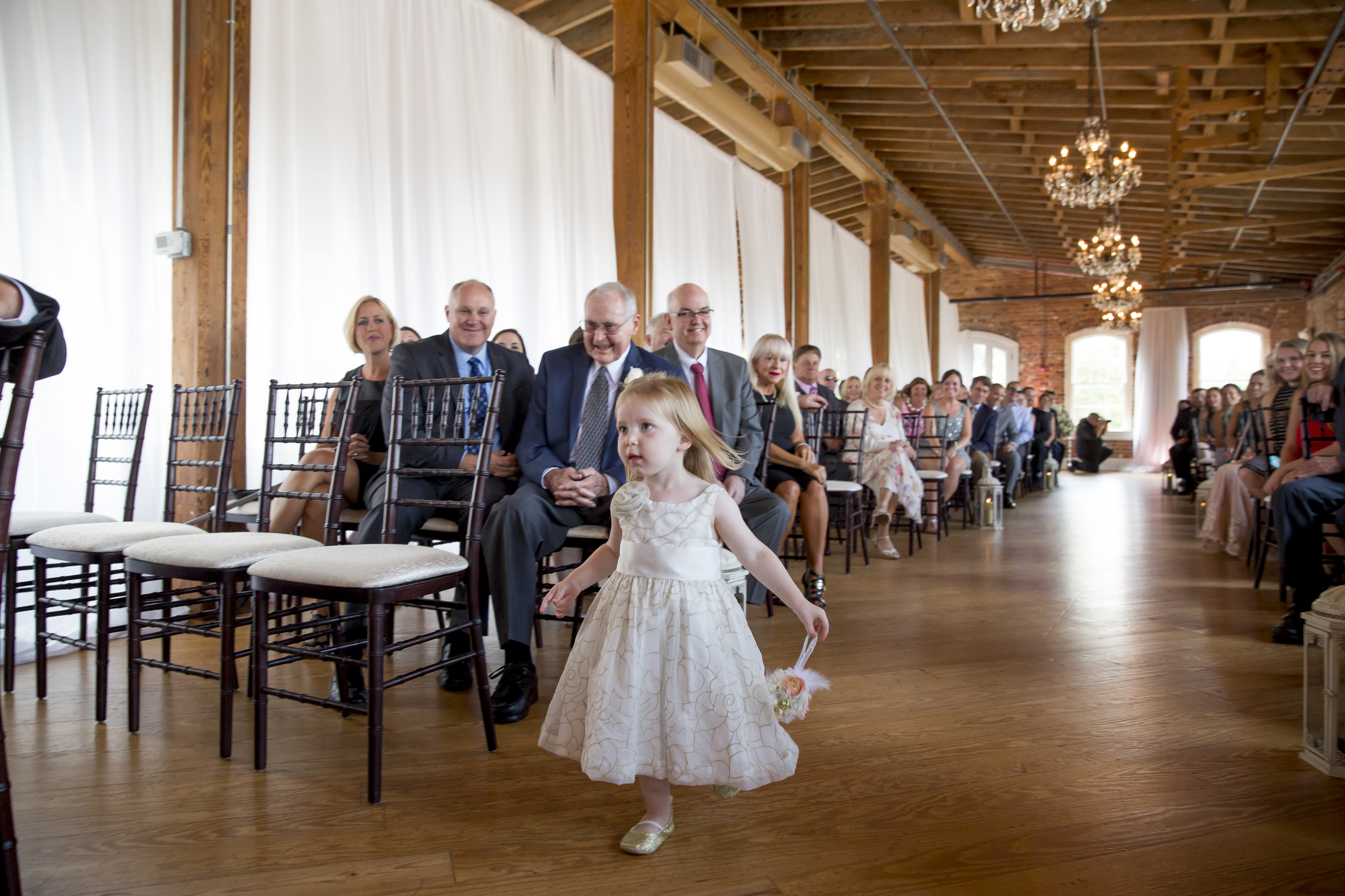 Melrose Knitting Mill Wedding - Chris and Jennifer - 00331