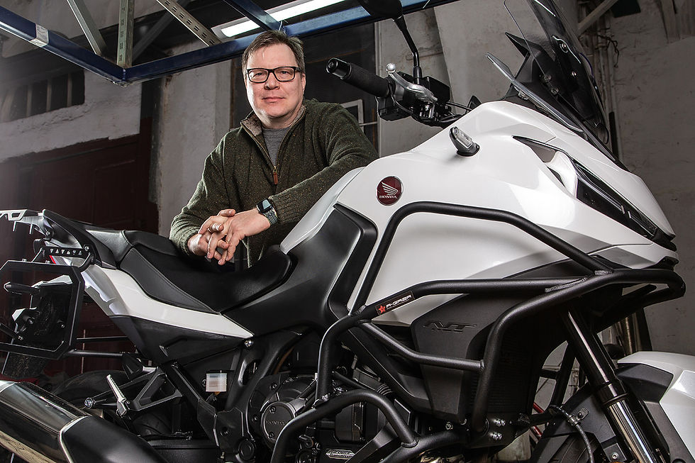 The Honda NT1100 is equipped with a new protection set by R-Gaza.