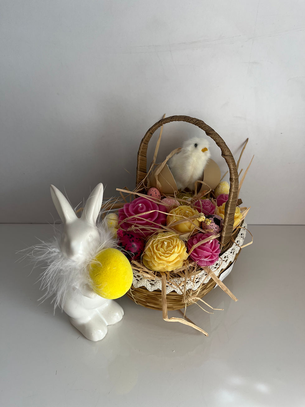 Миниатюра: Великденски букет от ароматни соеви свещи