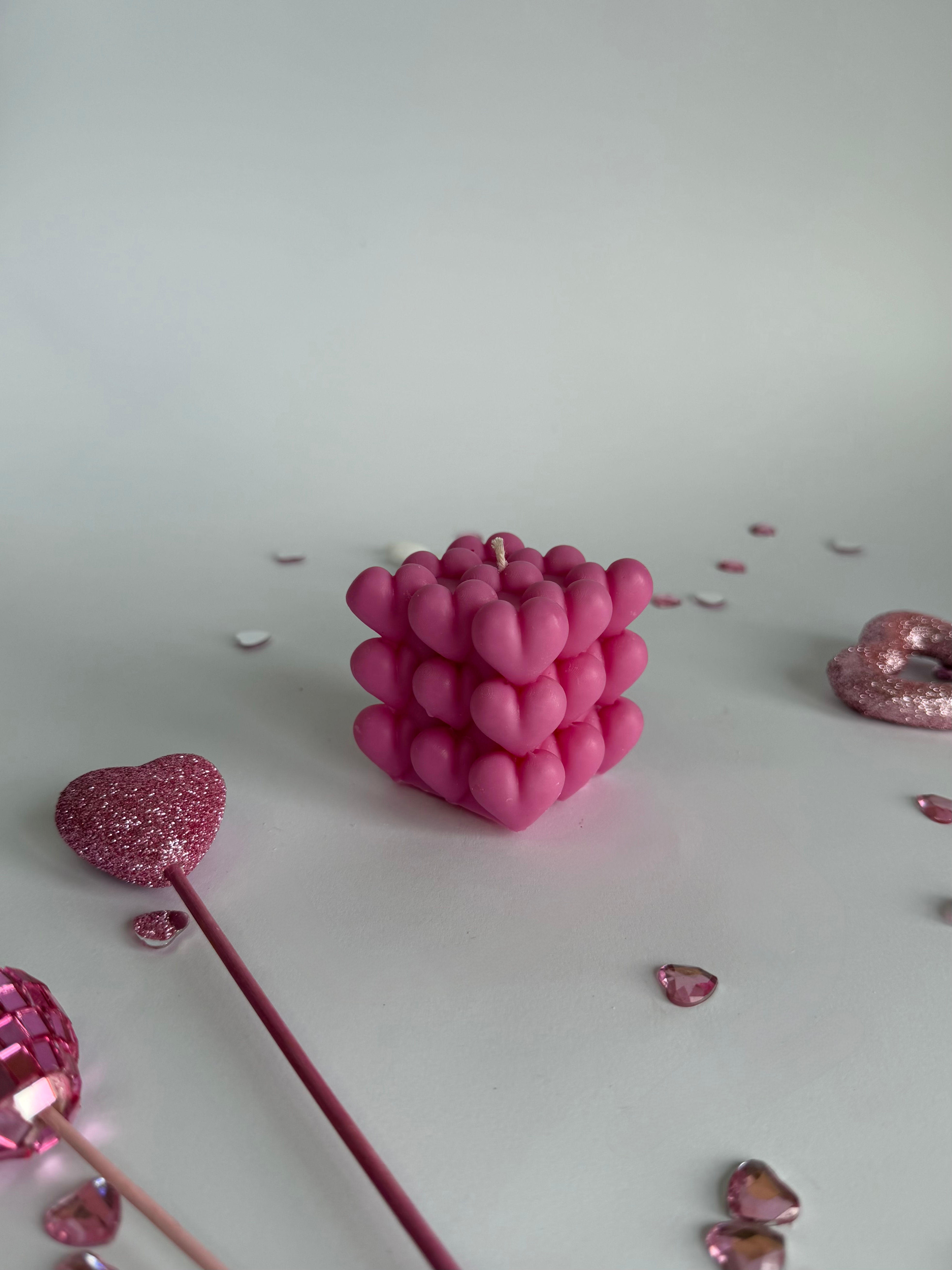 Куб от сърца