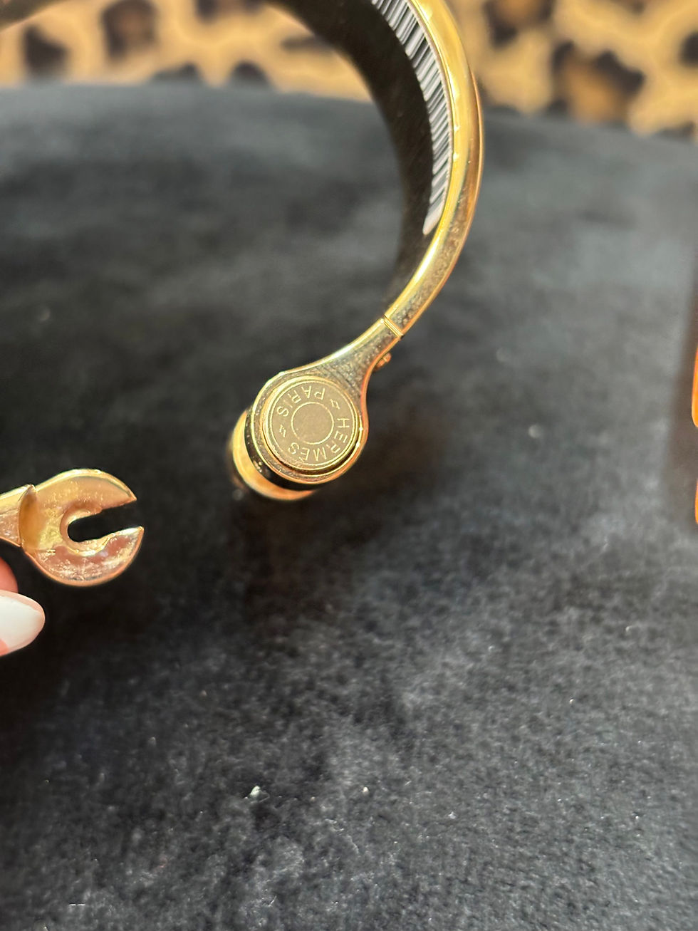 Thumbnail: Hermes Charniere L Hinged Miani Rose Gold Pink/Blue Enamel Bracelet