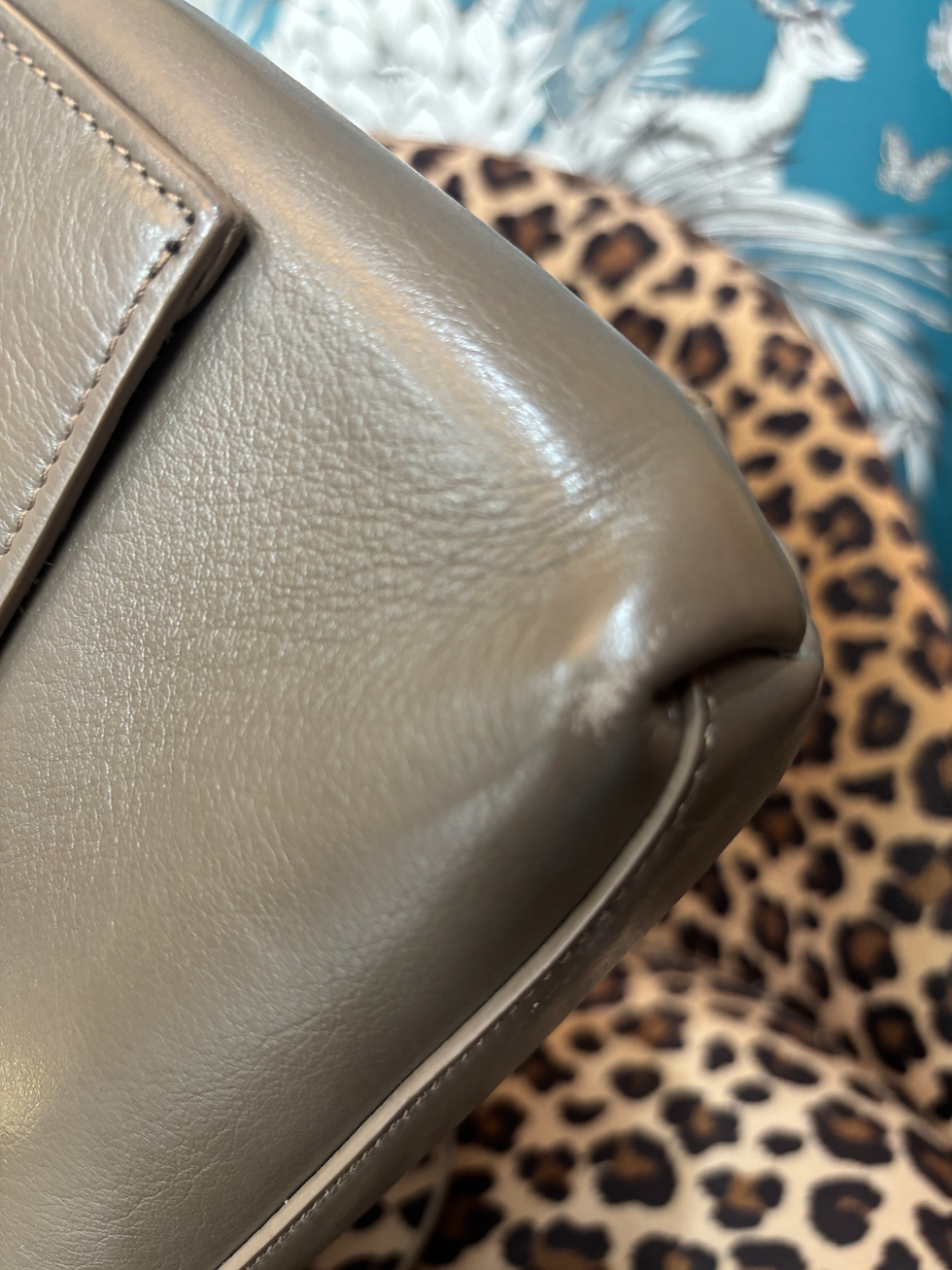 Thumbnail: Mulberry Cheyne Taupe Leather Shoulder Bag