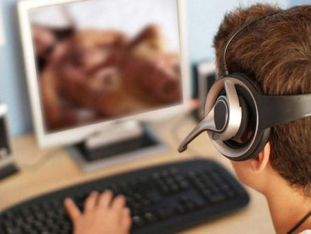 Qué piensa la Generación Z sobre los videos porno: Resultados sorprendentes