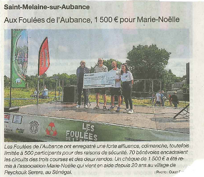 Remise chèque association Marie Noelle