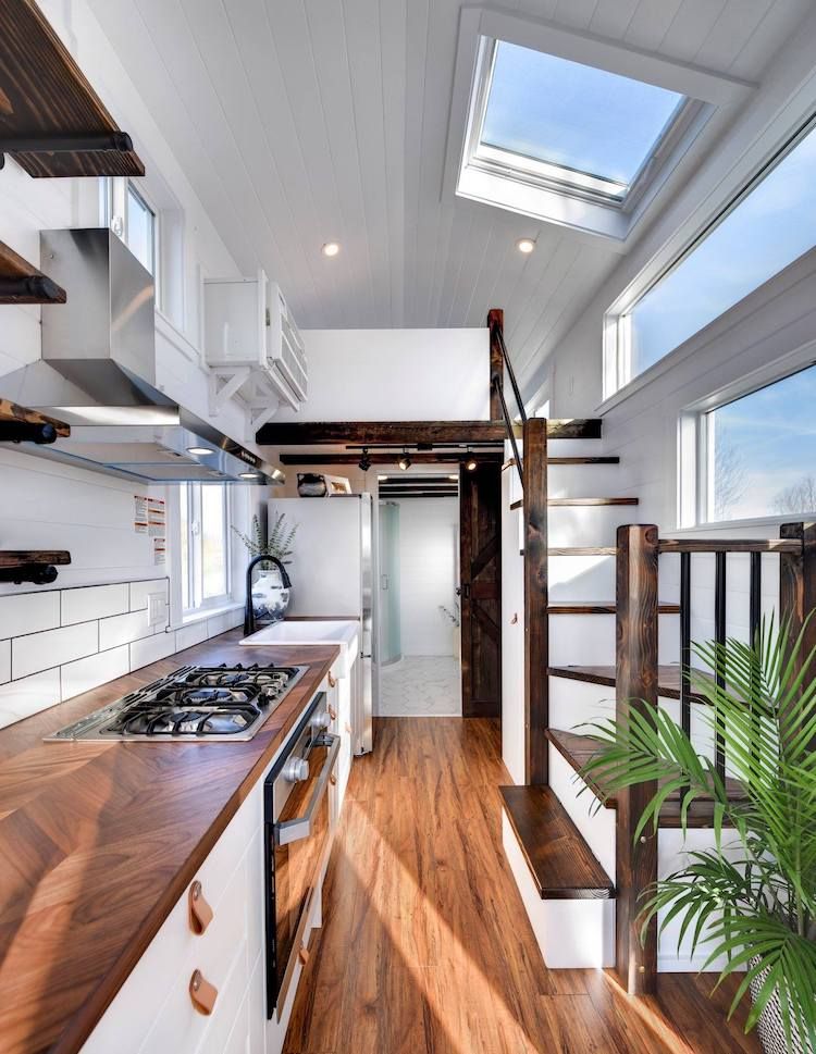 Modern Airy Tiny Home 