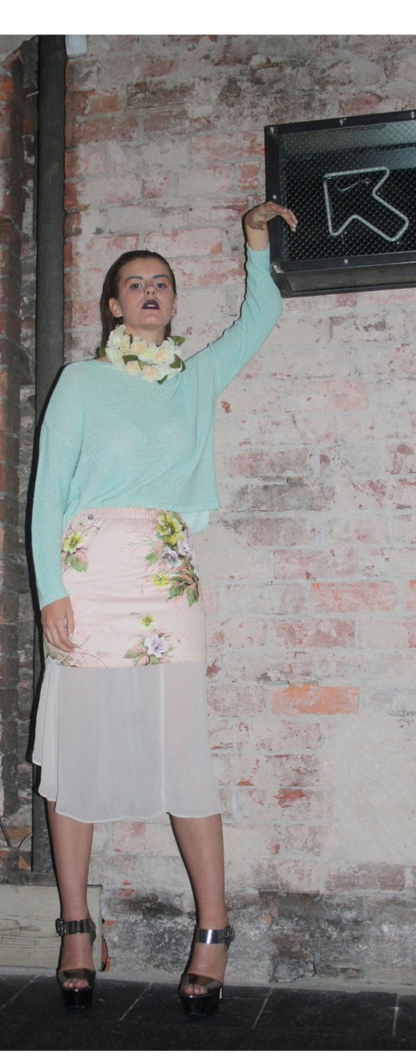 FASHION EDITOR