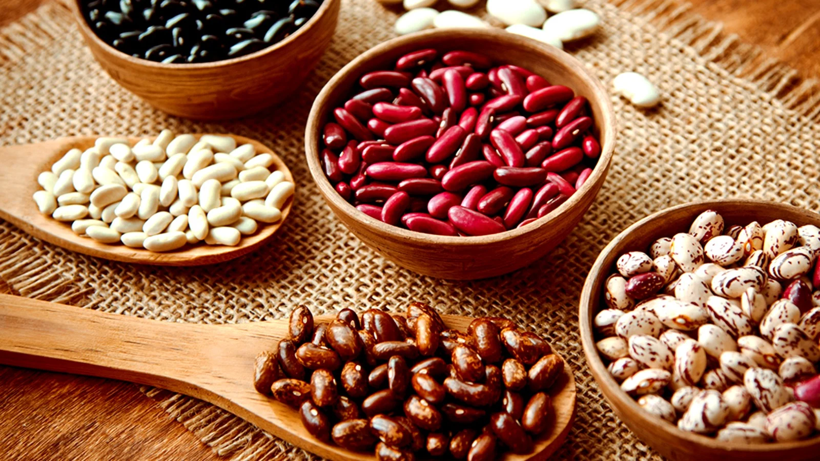 Beans - Kiowa word: bó̱h (BOH)