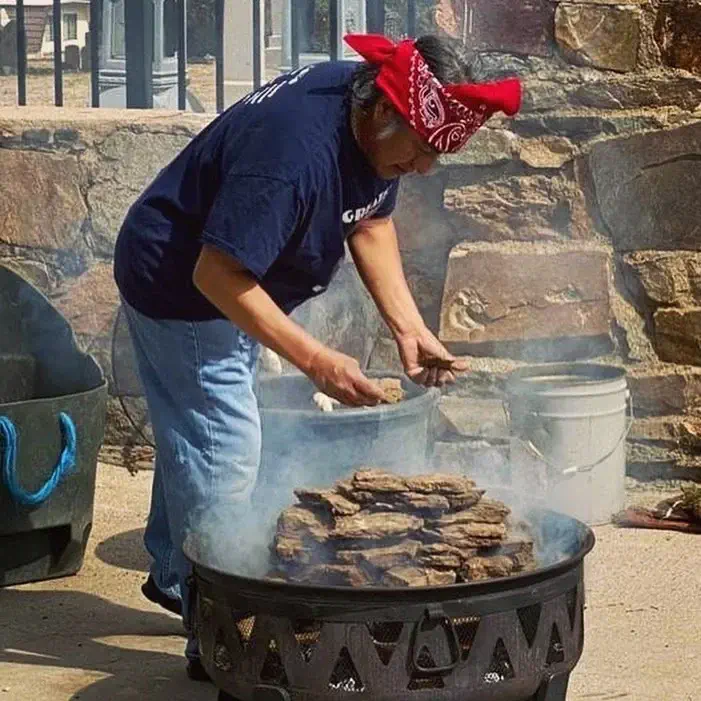 Emerson Ami (Hopi-Tewa) live pottery firings