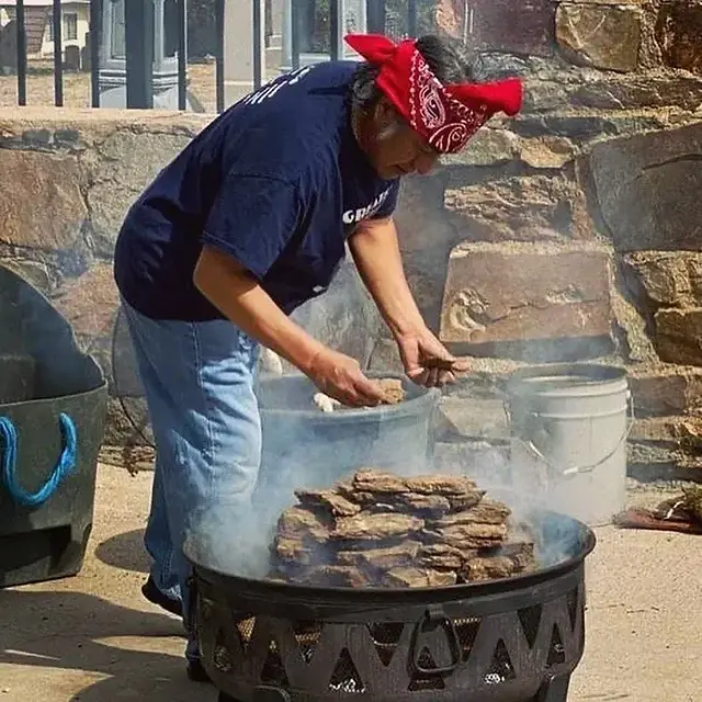 Emerson Ami (Hopi-Tewa) live pottery firings