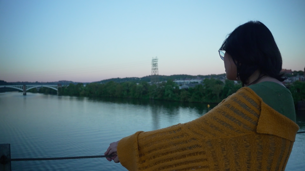 Still 04