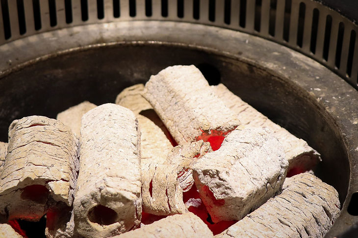 肉吧·RouBar x 燒肉專門店 使用A級高級炭精.jpg