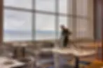 Serveur-salle-à-manger-Club-Med.webp