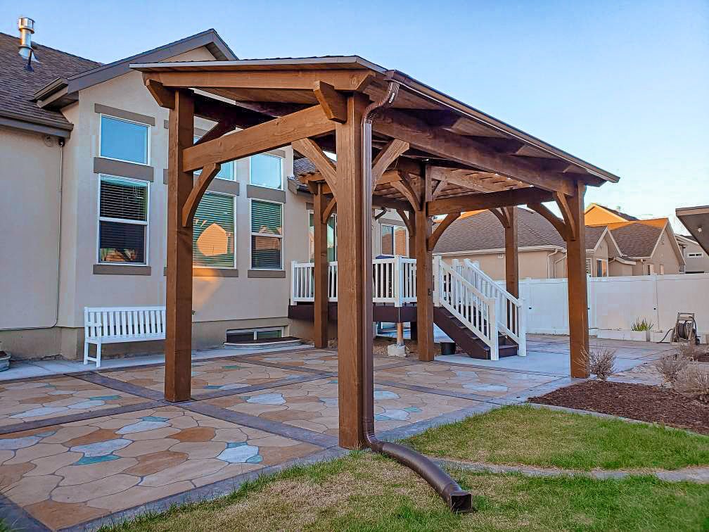 TRADITIONAL SHED PAVILION