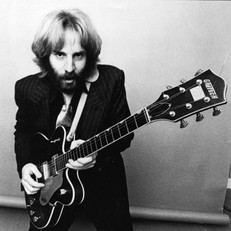 Promotional Photo of Andrew Gold