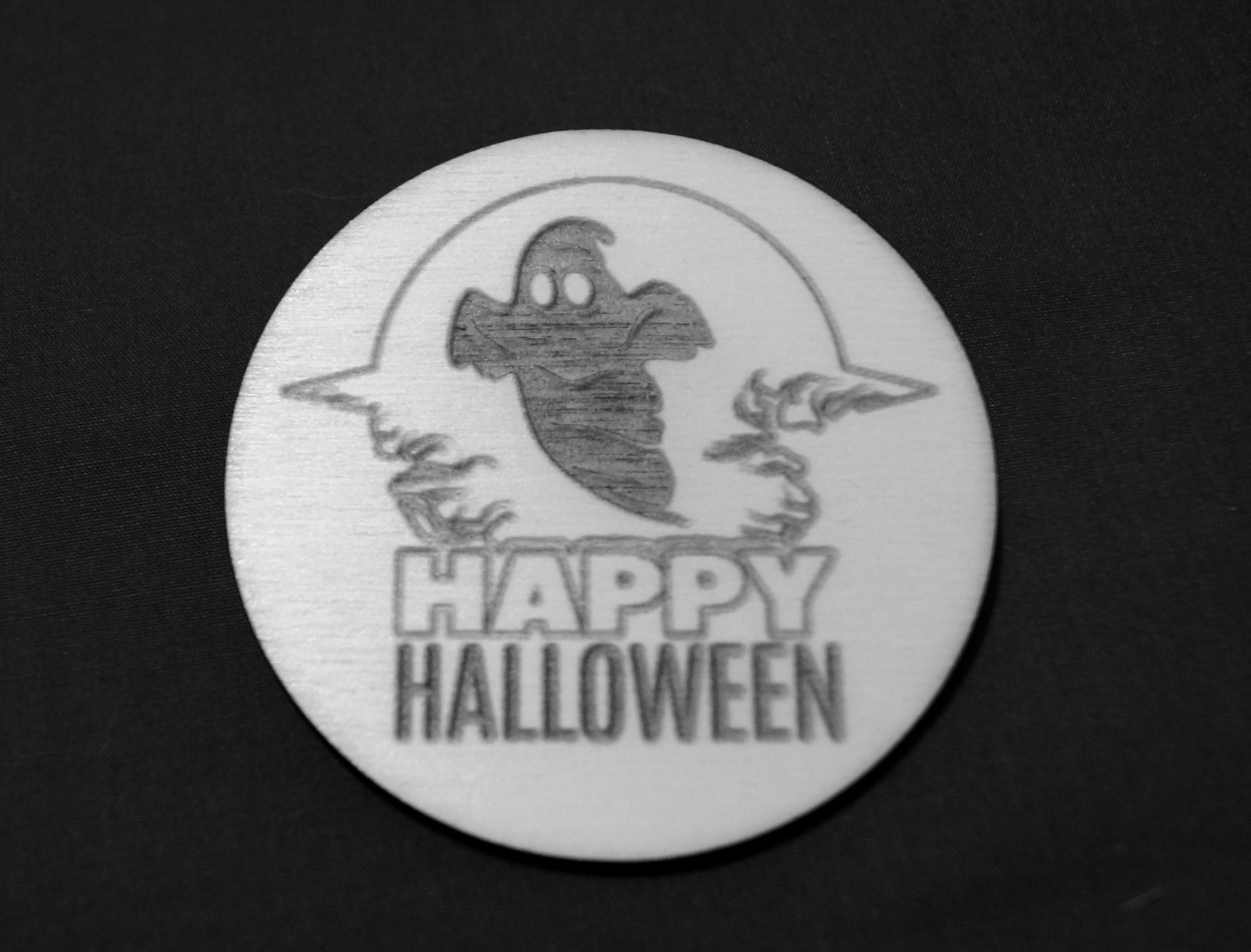 Halloween wood made badges, keyrings and Medallions. www.epiclaserdesigns.com
