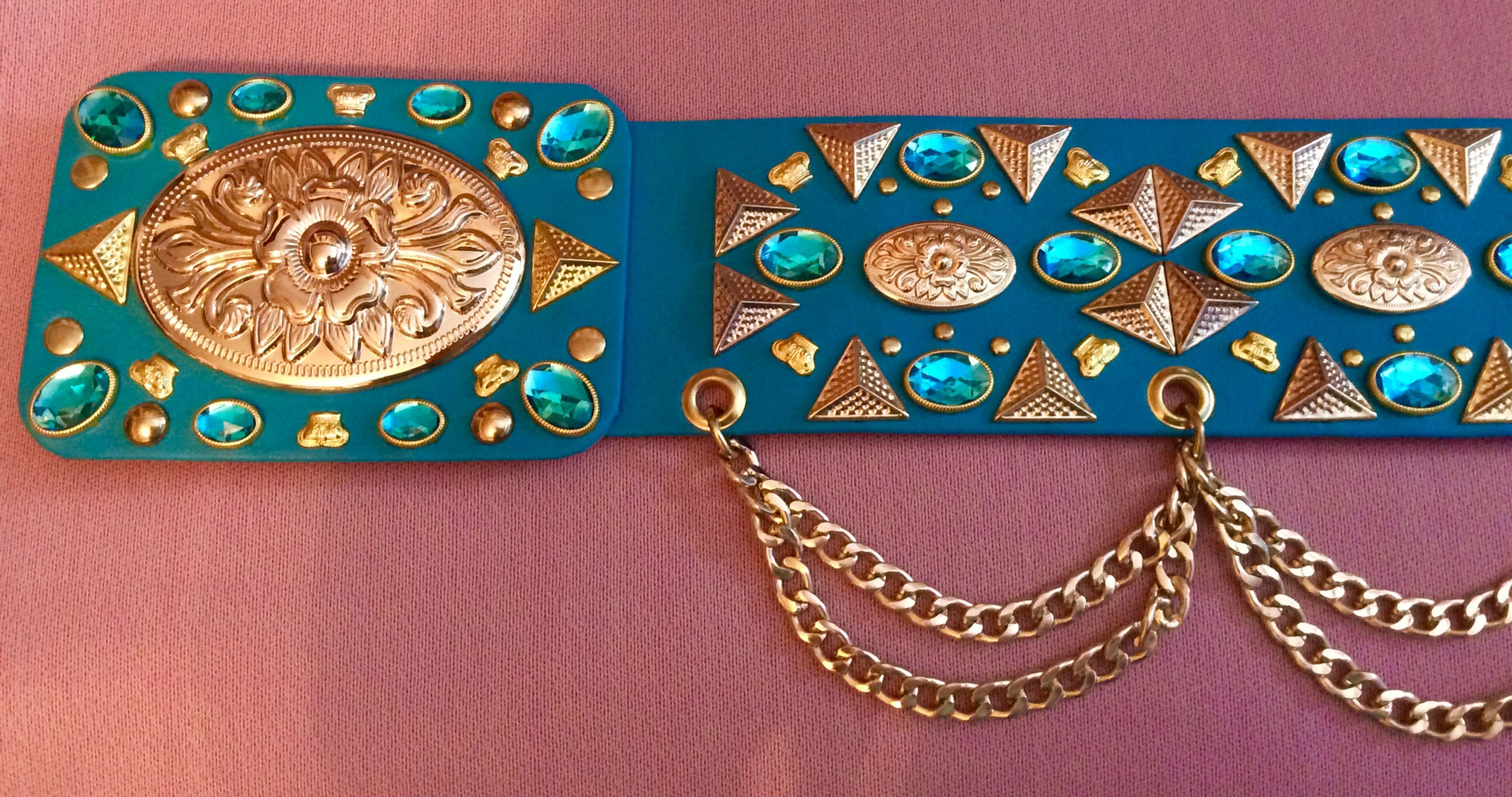 Elvis Style Spanish Floral Pyramid Belt