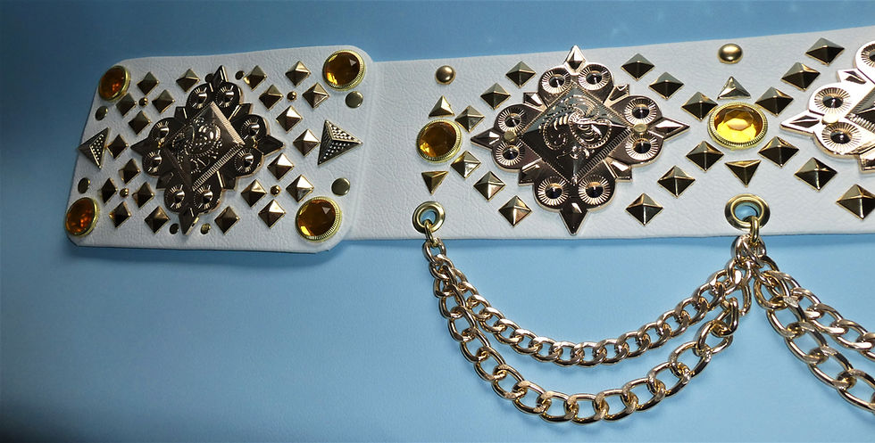 Thumbnail: Elvis Style Gold Pyramid Belt