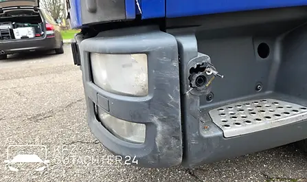 Mercedes Atego LKW wird begutachtet von einem Kfz Gutachter von Kfz Gutachter 24 Heidelberg für ein LKW-Gutachten