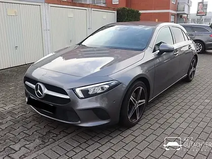 Gebrauchtwagencheck für eine Mercedes A-Klasse mit Kfz Gutachter 24 Heidelberg.webp