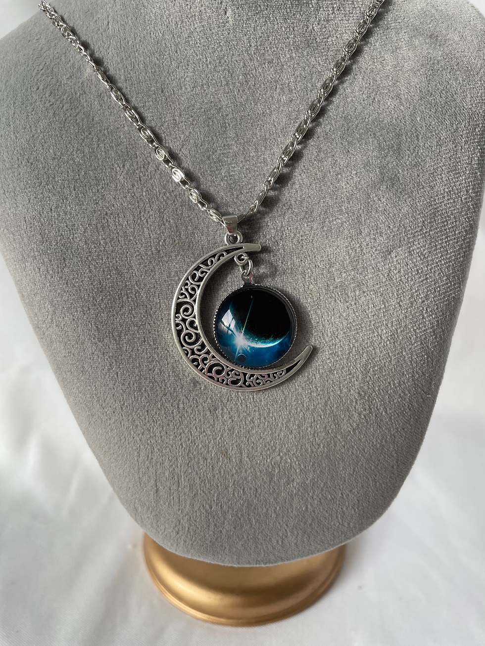 Thumbnail: Collier Lena