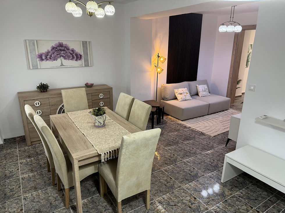 salon comedor completo con mesillas auxiliares