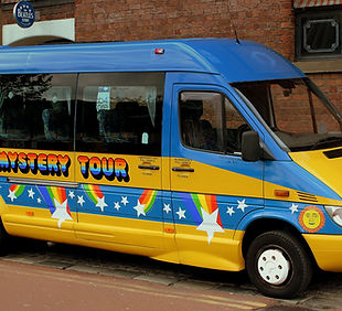 BEATLES_MAGICAL_MYSTERY_TOUR_MERCEDES_413CDI_MINIBUS_AT_THE_BEATLES_STORY_ALBERT_DOCK_LIVE