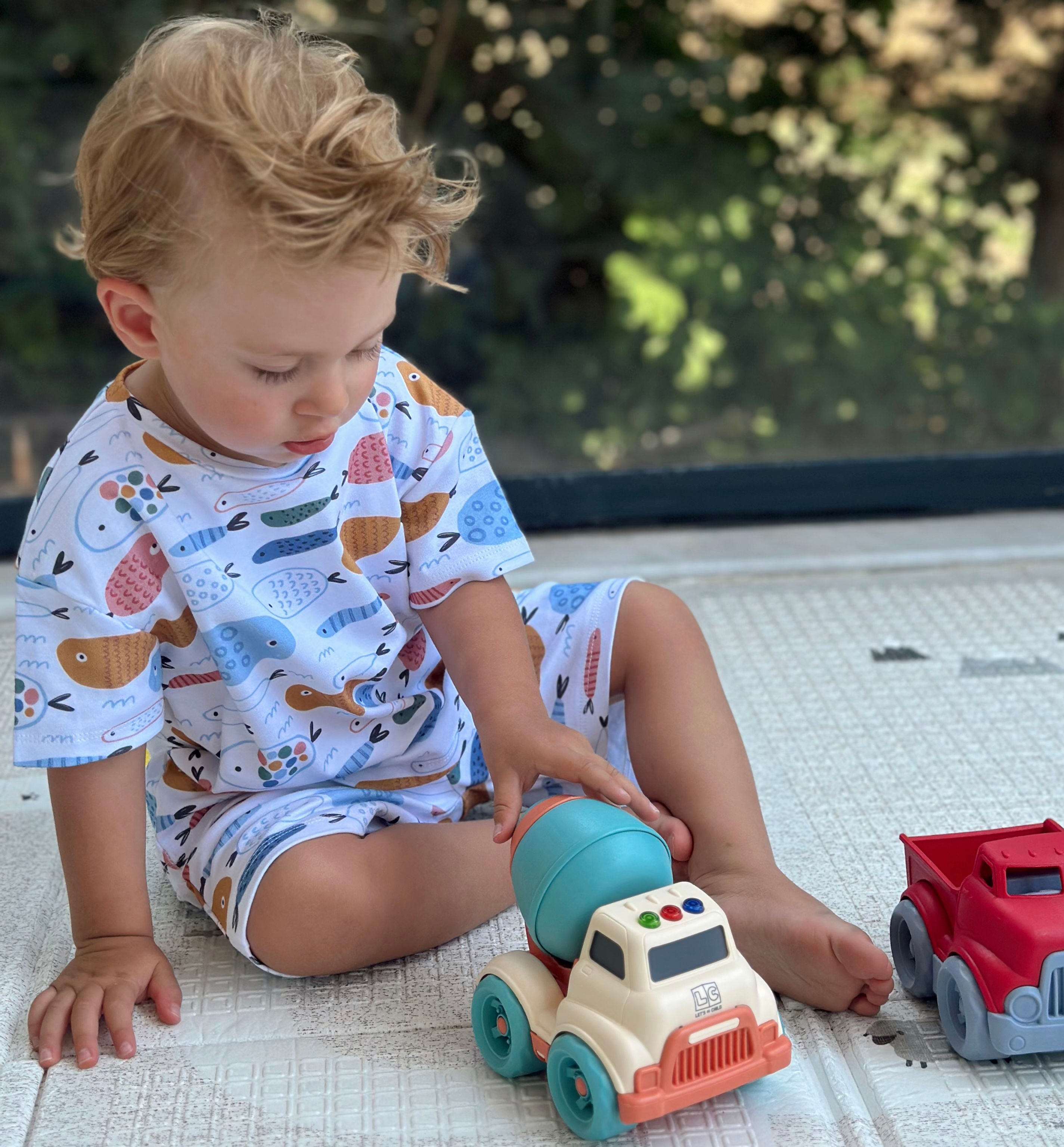 Renkli Balıklar Pijama Takımı