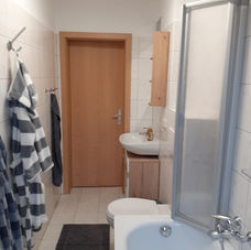 Badezimmer2.jpg