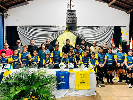 “O esporte é o trilho para o futuro”: Pederneiras celebra entrega de uniformes de projeto esportivo