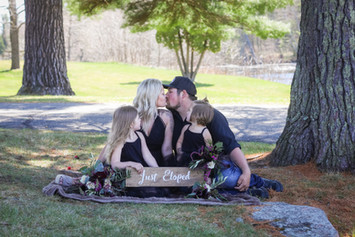 Silver Bear Studio, Silver Bear Families, Grand Rapids Minnesota, Northern Minnesota, Family Portraits, Family Photography, Outdoor Family Photo Session, Siblings, Spring, Elopement