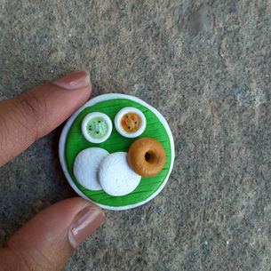 Creating delectable magic with miniatures