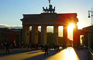 Бранденбургские ворота Sunset.webp