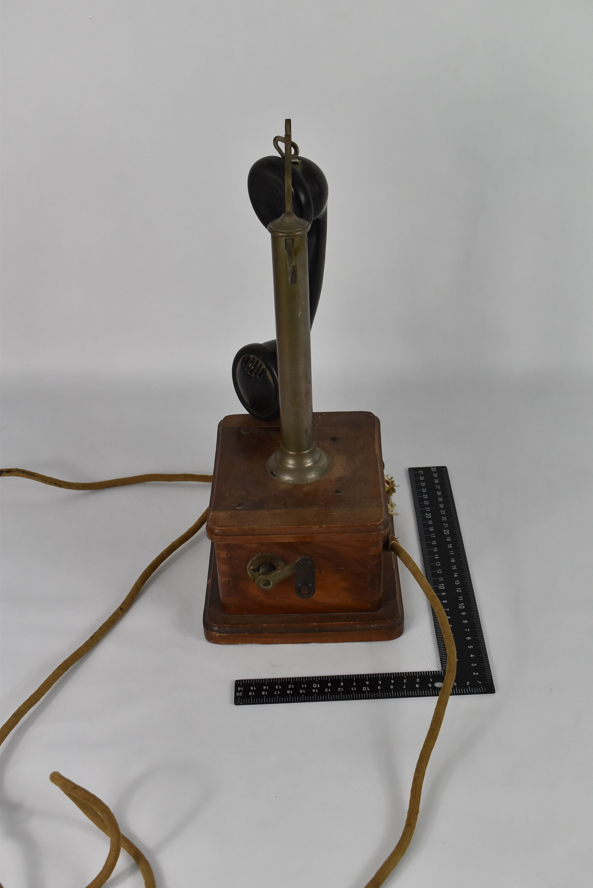 Téléphone N°04