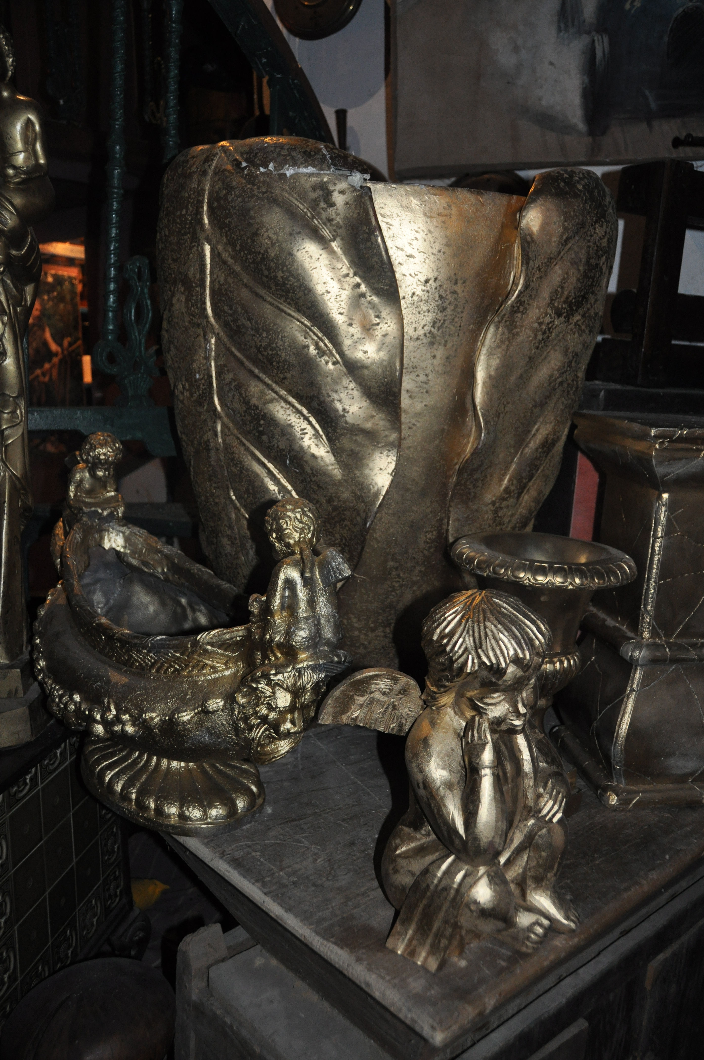 Petites sculpture dorées