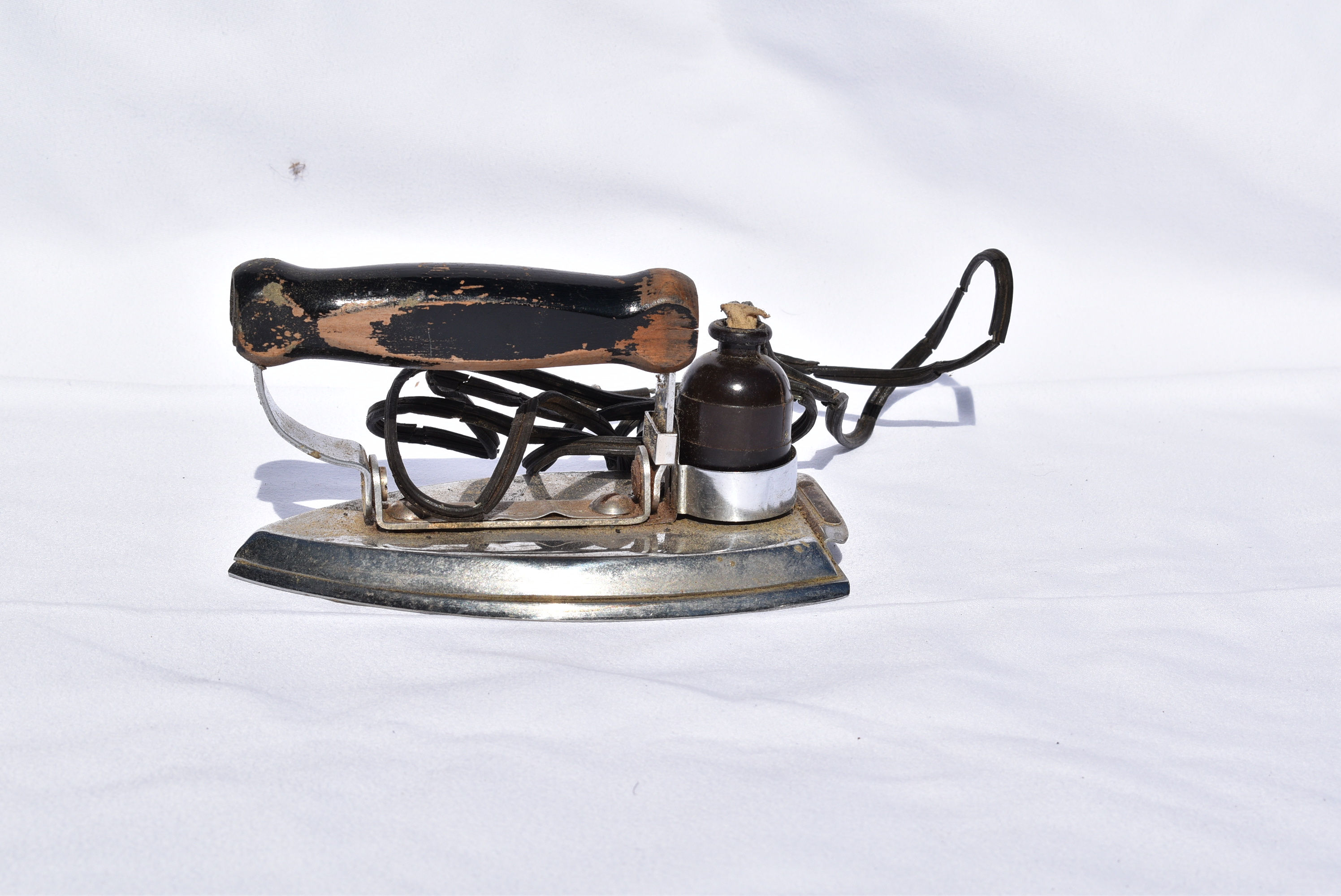 Fer à repasser N°01